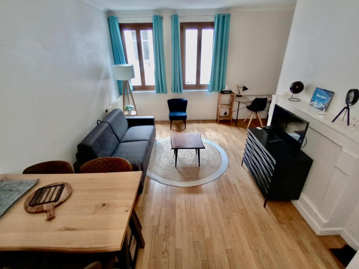 2 Pieces Totalement Renove Au Coeur De Bourges Apartment Exterior photo