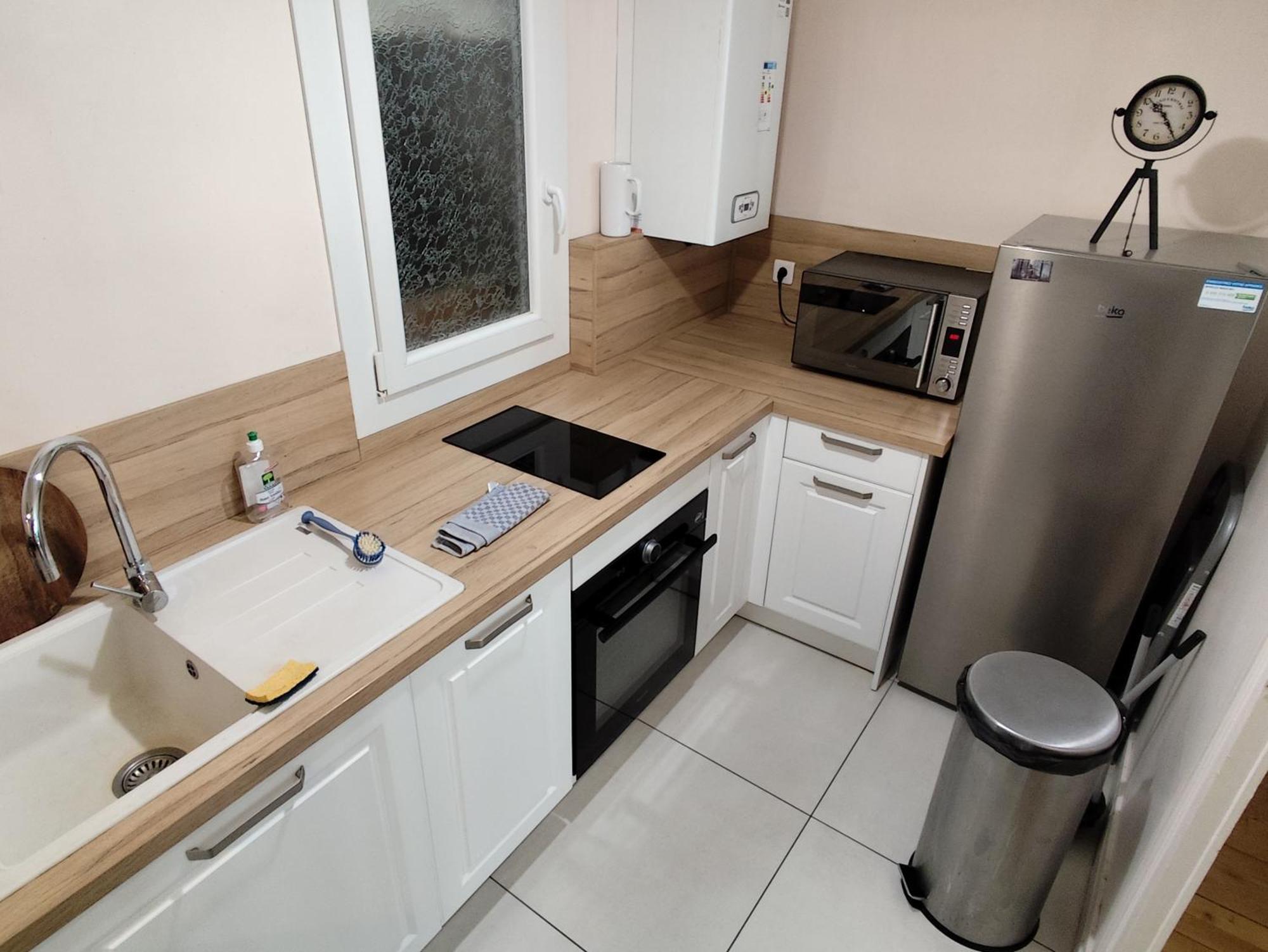 2 Pieces Totalement Renove Au Coeur De Bourges Apartment Exterior photo