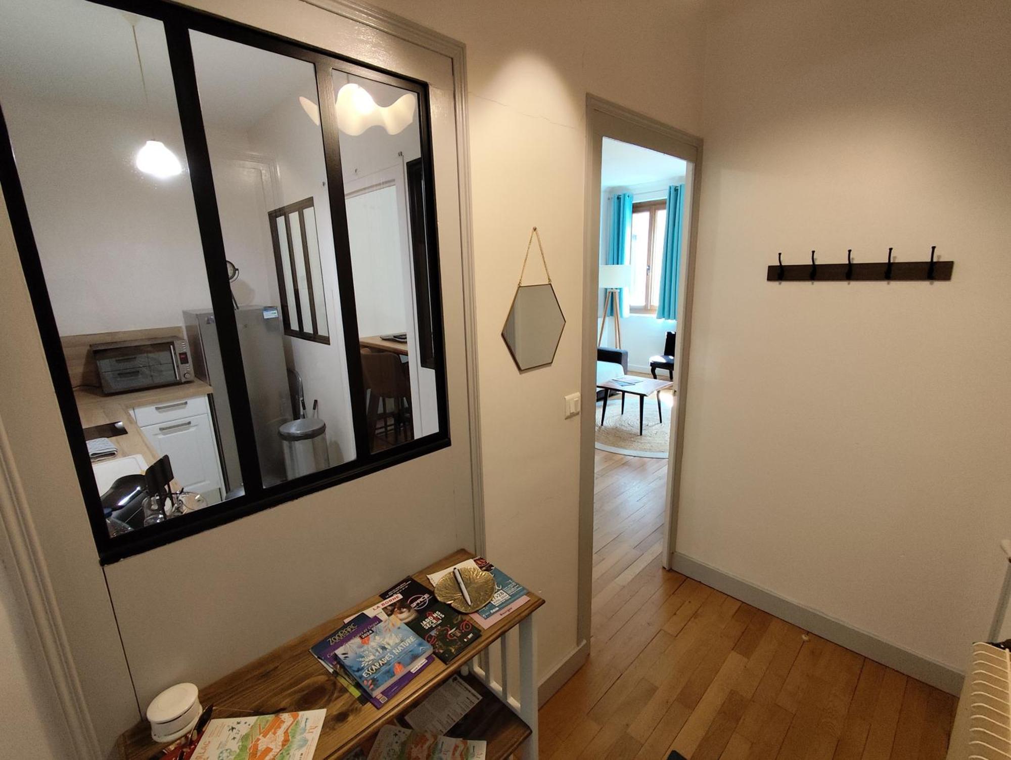 2 Pieces Totalement Renove Au Coeur De Bourges Apartment Exterior photo